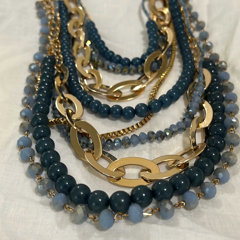 Blue Beaded Necklace - image 7